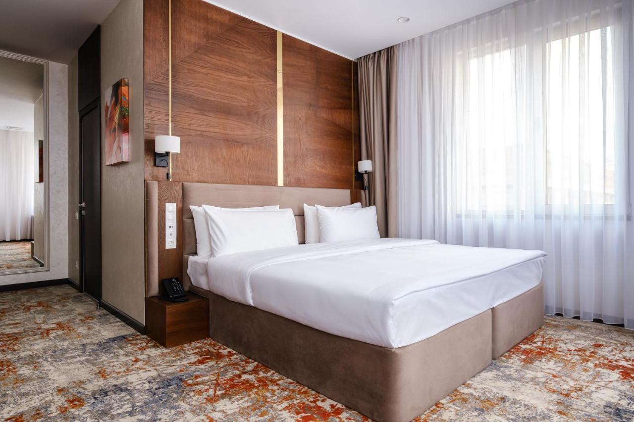 Grand Mildom Hotel Almaty Extérieur photo