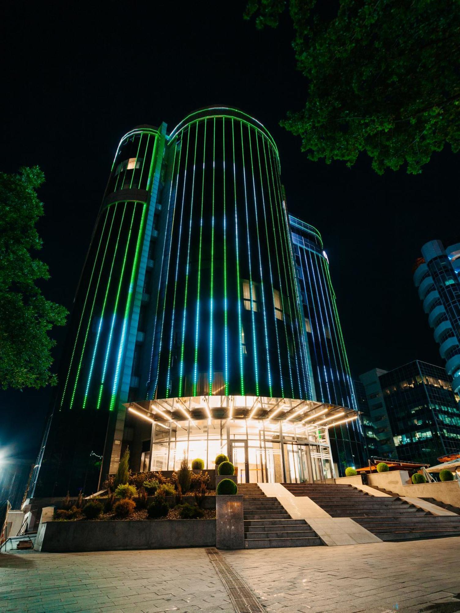 Grand Mildom Hotel Almaty Extérieur photo